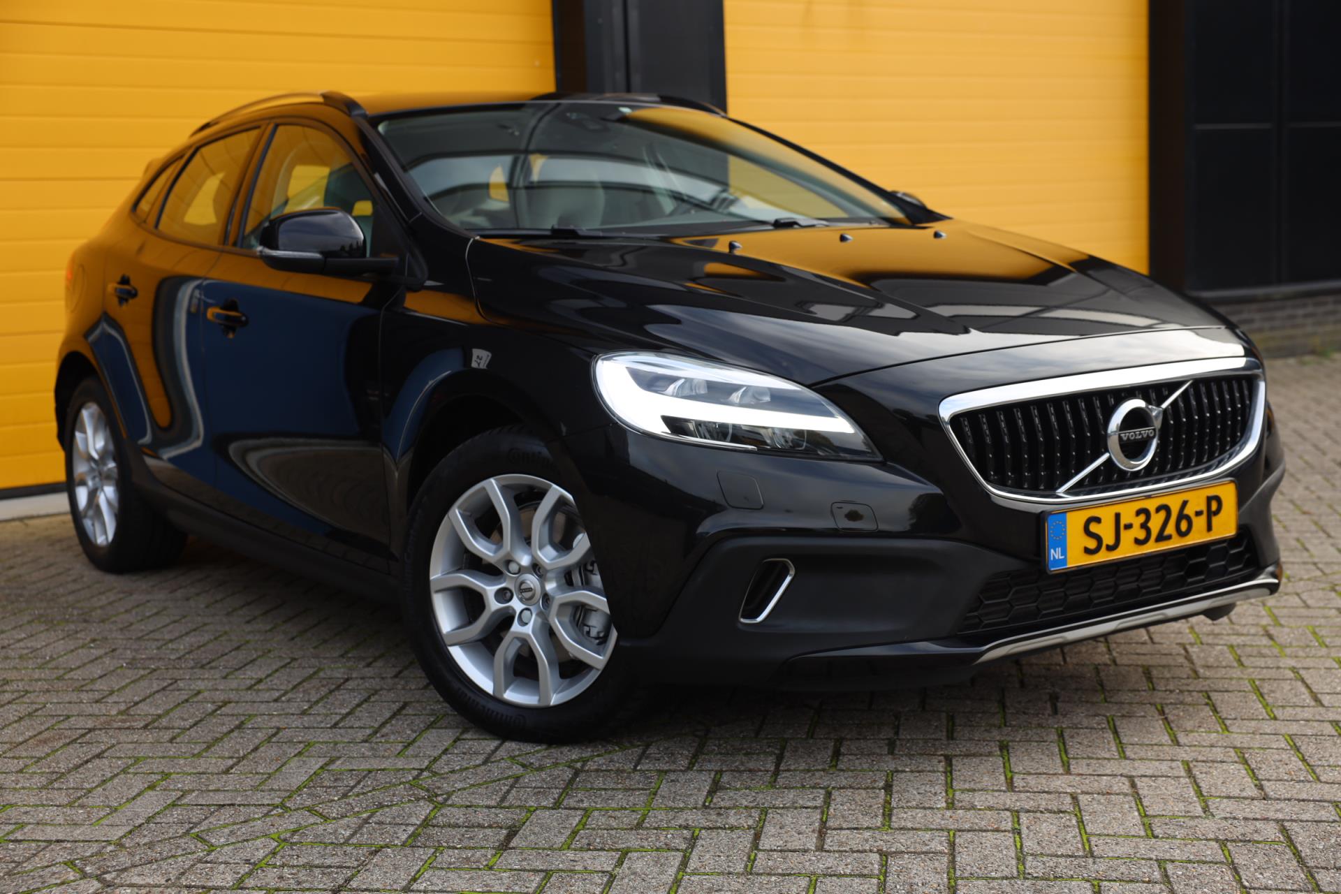 Foto van Volvo V40 Cross Country