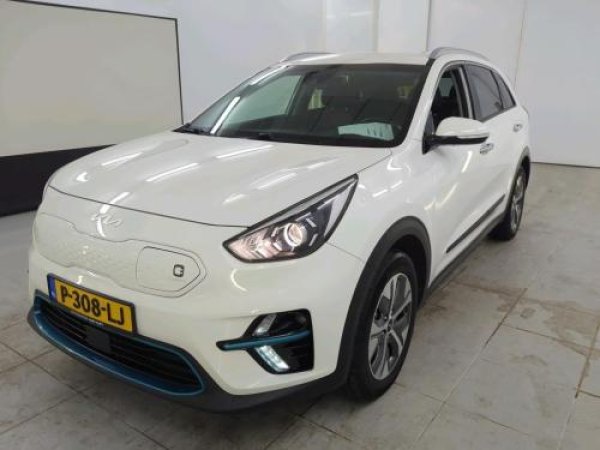 Kia E-niro ExecutiveLine 64 kWh 2022 - voorkant
