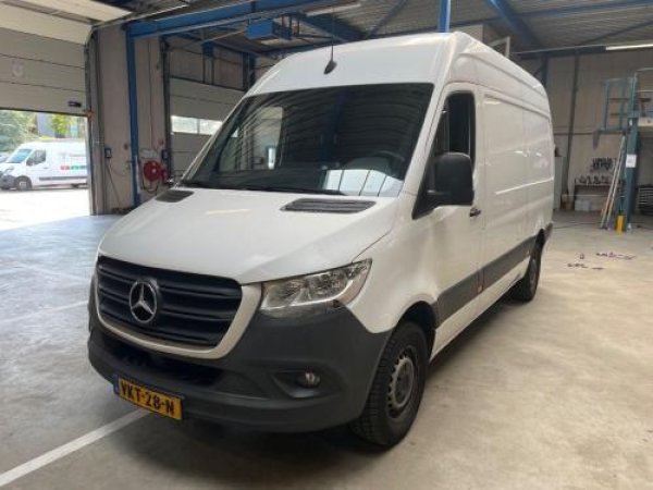 Mercedes-Benz Sprinter 315 1.9 CDI L2H2 DC 2021 - voorkant