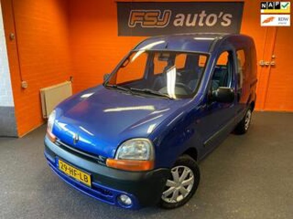 Renault Kangoo 1.4 RXE 2001 - voorkant