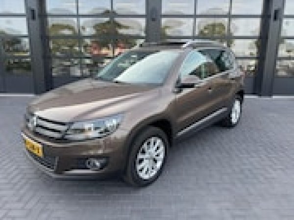 Volkswagen Tiguan 2.0 TDI Track&Field 4Motion 2012 - voorkant