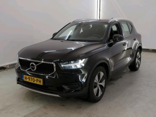 Volvo XC40 1.5 T5 Twin Engine Momentum Pro 2020 - voorkant