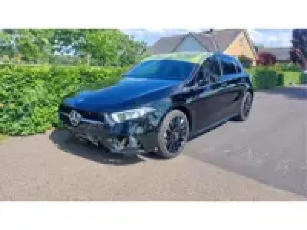 Mercedes-Benz A-klasse 250 e Premium Plus 2021 - voorkant