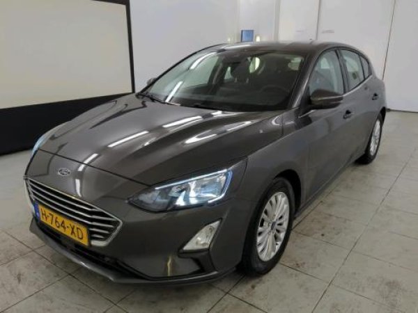 Ford Focus 1.0 EcoBoost Titanium Business 2020 - voorkant