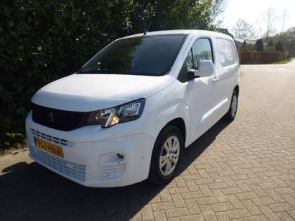 Foto van Peugeot Partner