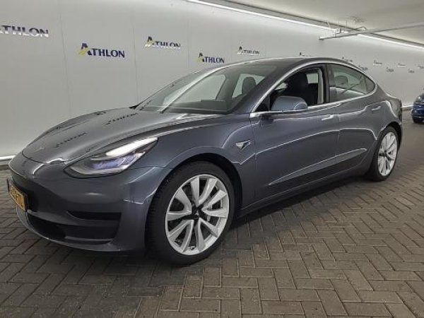 Tesla Model 3 Standard RWD Plus 2019 - voorkant