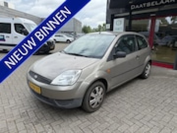 Ford Fiesta 1.25-16V Core 2003 - voorkant