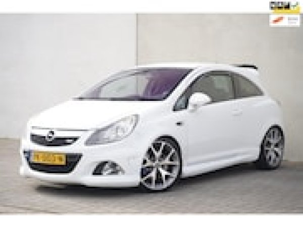 Opel Corsa 1.6-16V T OPC 2009 - voorkant