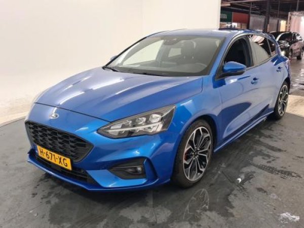 Ford Focus 1.0 EcoBoost ST Line Business 2020 - voorkant