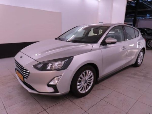 Ford Focus 1.0 EcoBoost Titanium Business 2020 - voorkant