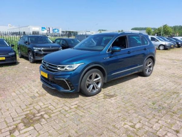 Volkswagen Tiguan 1.5 TSI R-Line Business 2023 - voorkant