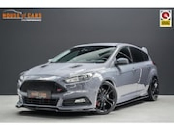 Ford Focus 2.0 ST 2017 - voorkant