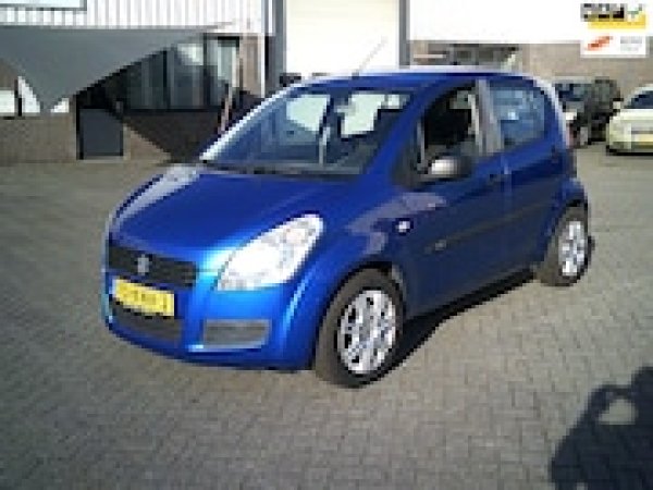 Suzuki Splash 1.0 Base 2010 - voorkant
