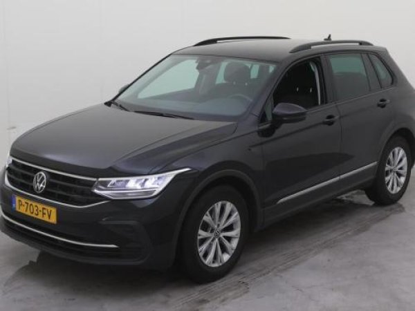 Volkswagen Tiguan 1.5 TSI Life 2022 - voorkant