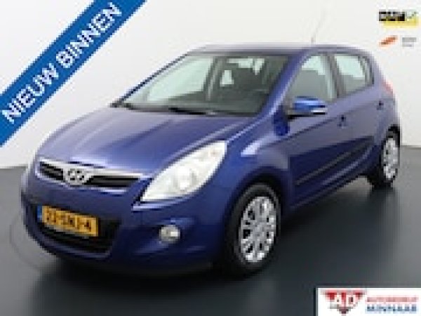 Hyundai I20 1.4i i-Motion 2011 - voorkant