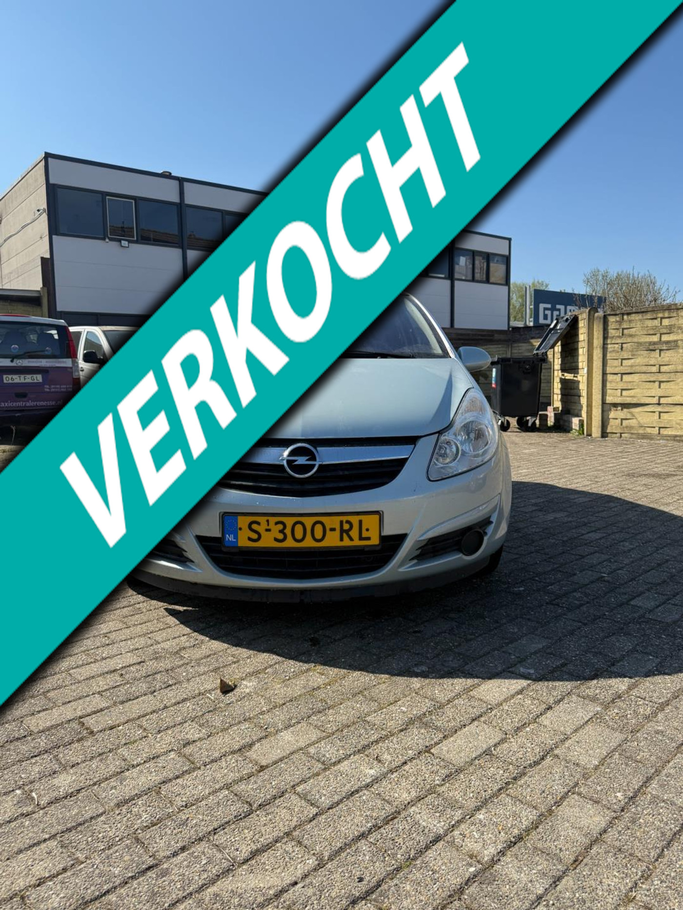 Opel Corsa 1.0-12V Edition 2009 - voorkant
