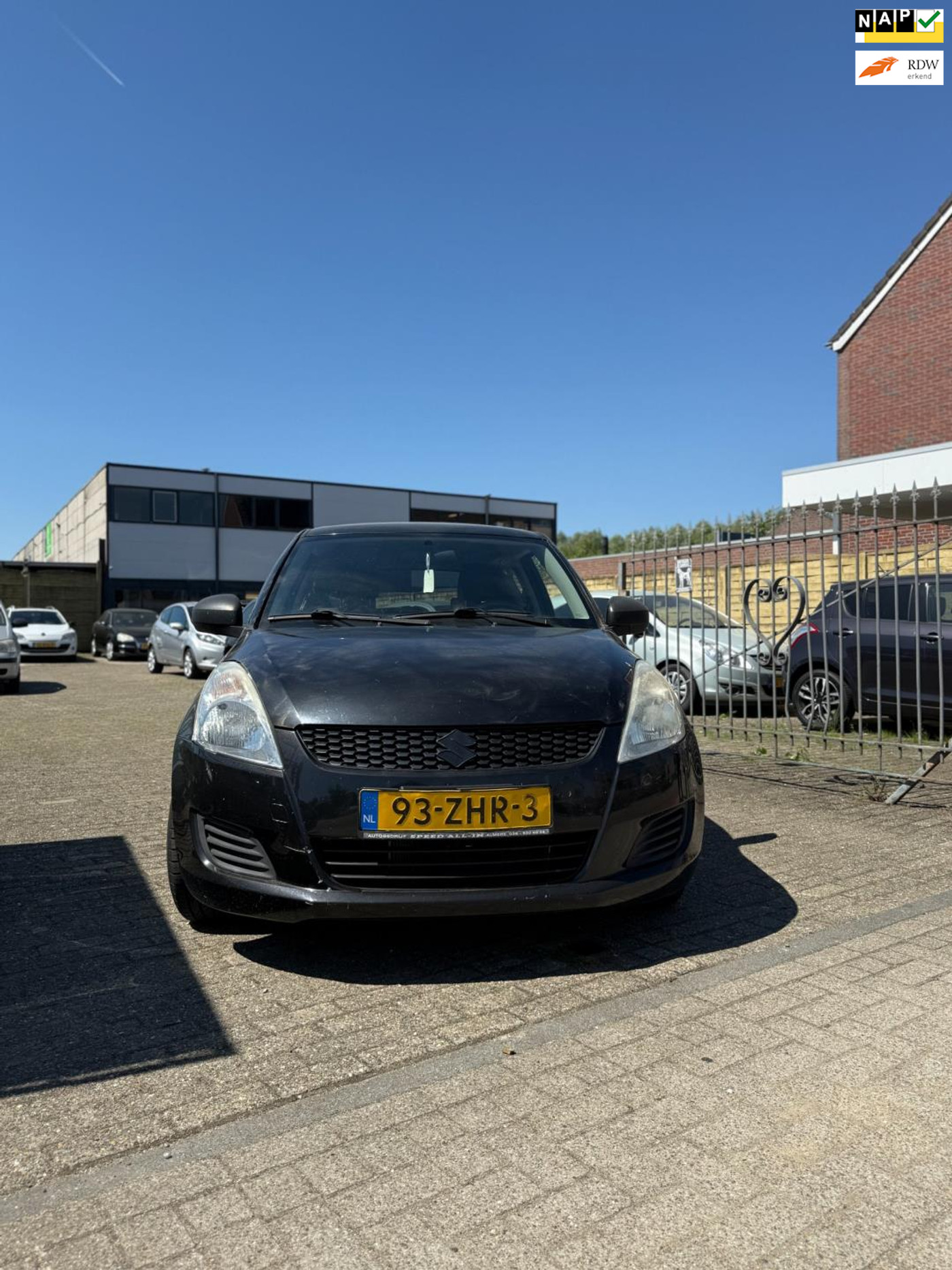 Suzuki Swift 1.2 Base 2012 - voorkant