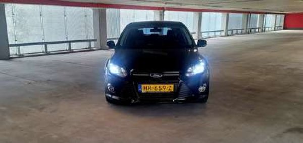 Ford Focus 1.6 EcoBoost Lease Titanium 2013 - voorkant