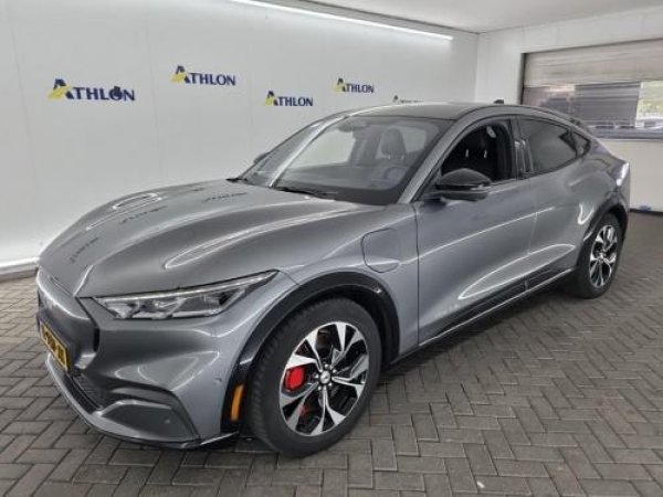 Ford Mustang Mach-e AWD 2021 - voorkant