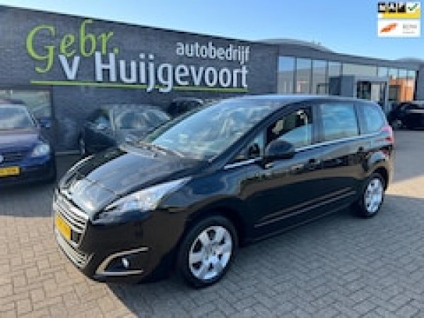 Peugeot 5008 1.6 THP Active 7p. 2014 - voorkant