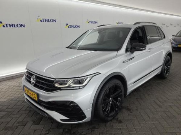 Volkswagen Tiguan 1.5 TSI R-Line 2021 - voorkant