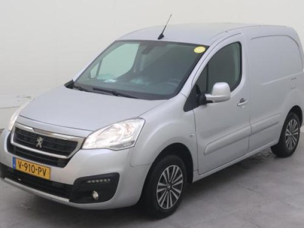 Foto van Peugeot Partner