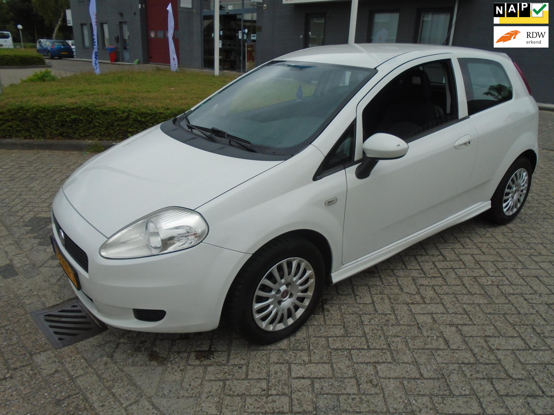 Fiat Grande Punto 1.3 M-Jet Actual 2011 - voorkant