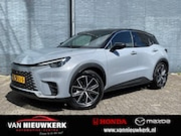 Lexus LBX Emotion 2WD 2025 - voorkant