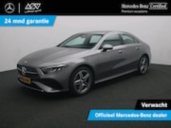 Mercedes-Benz A-klasse 250 e Star Edition AMG Line 2024 - voorkant