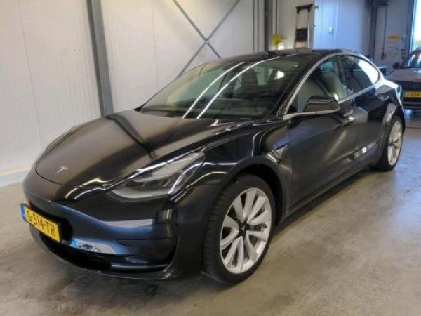 Tesla Model 3 Standard RWD Plus 2019 - voorkant