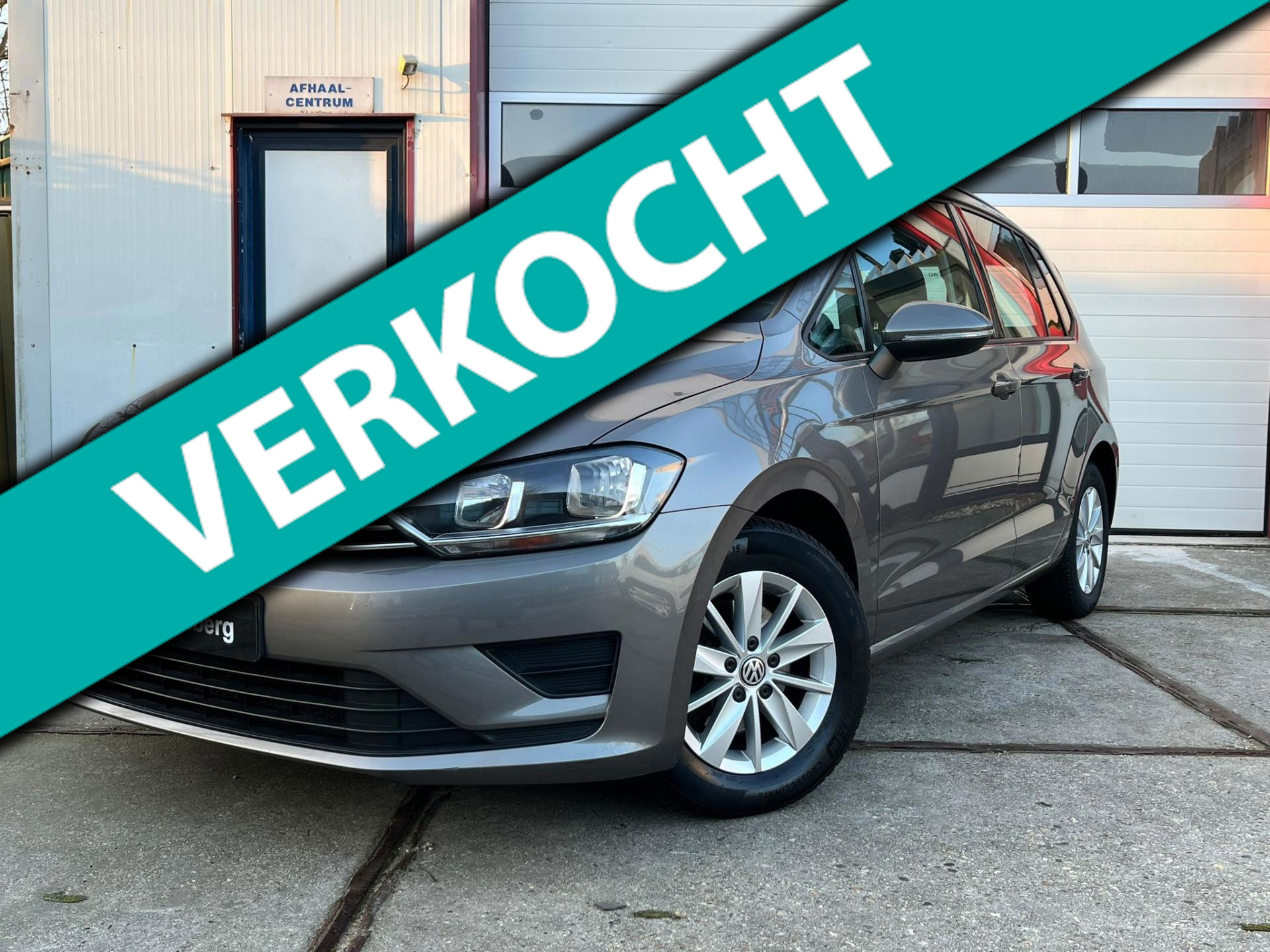Volkswagen Golf Sportsvan 1.4 TSI TREKHAAK Nieuwe APK 2014 - voorkant