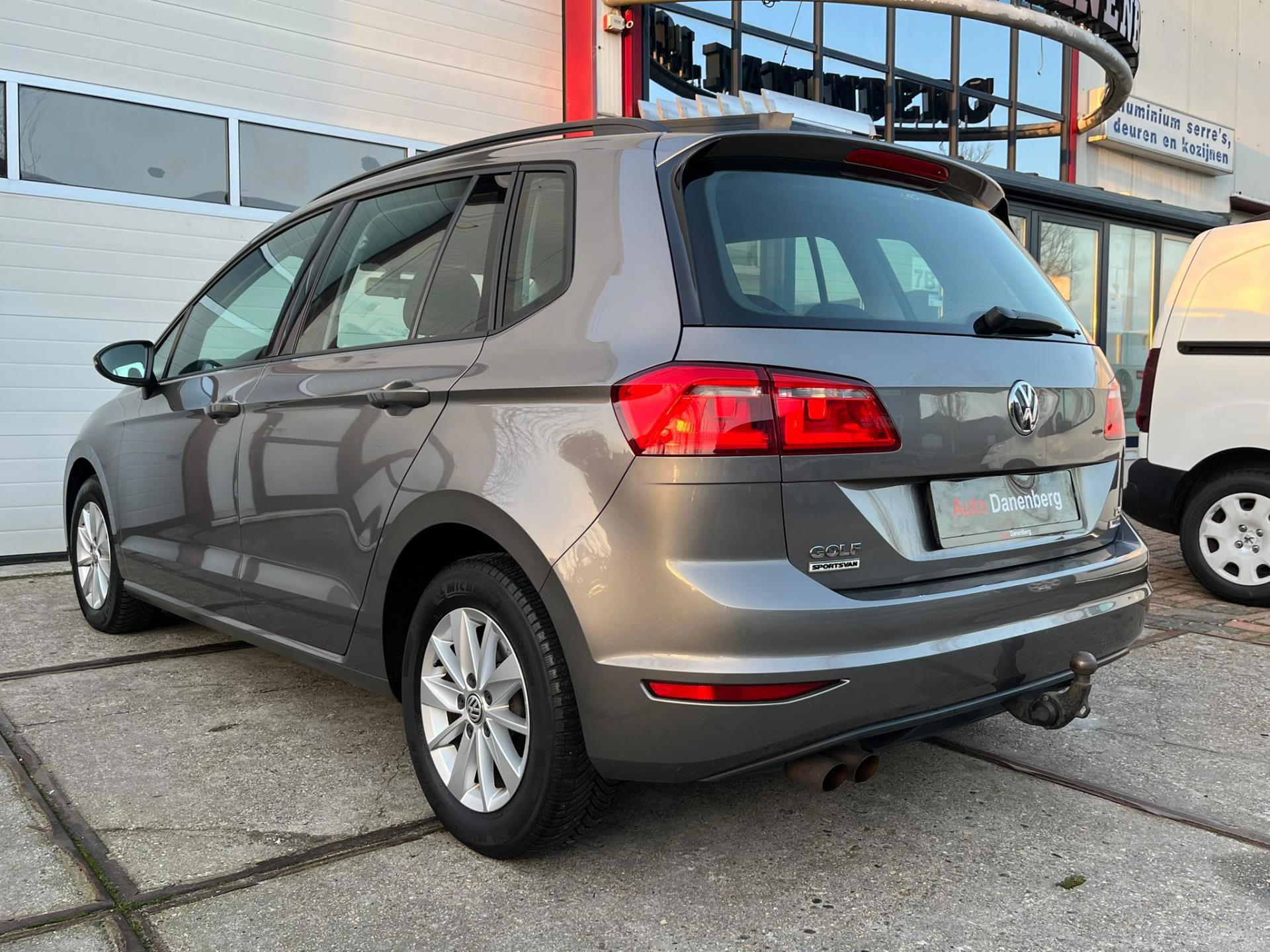 Foto van Volkswagen Golf Sportsvan