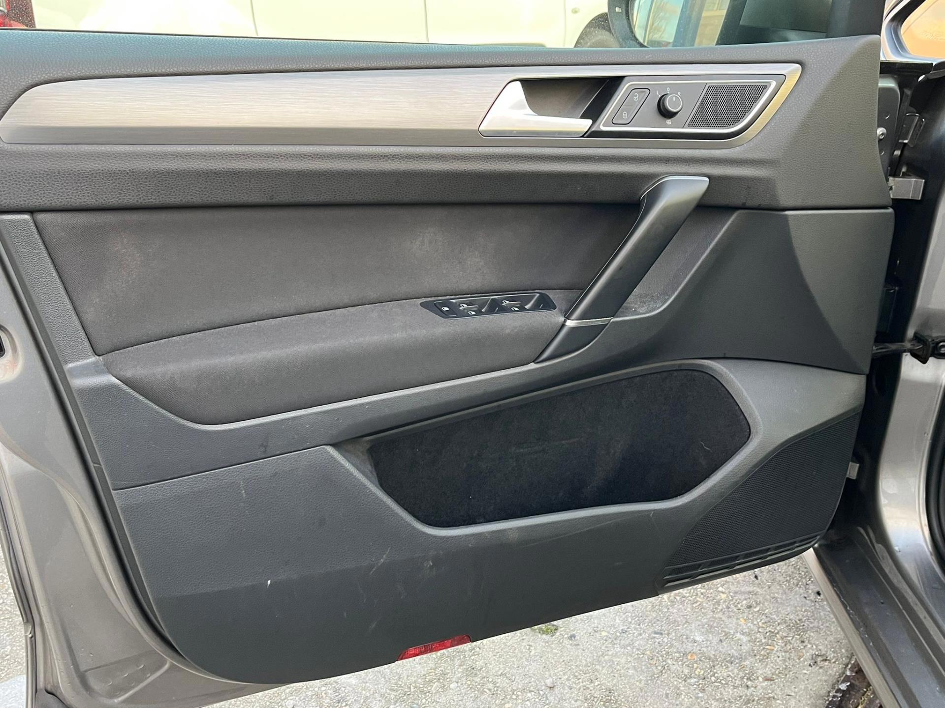 Foto van Volkswagen Golf Sportsvan