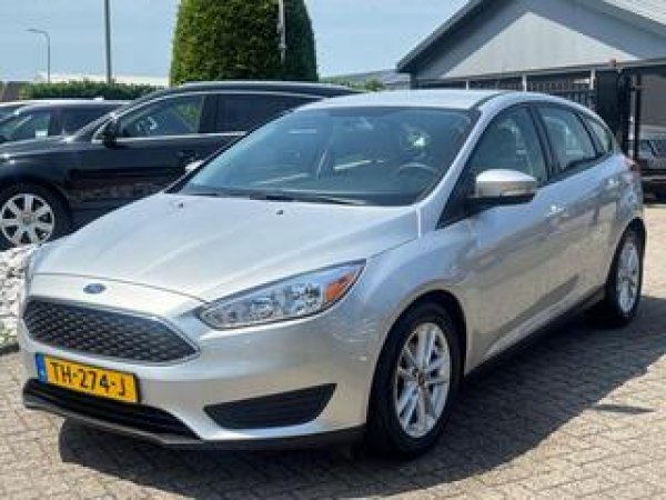 Ford Focus 2.0 Benzine 5-Deurs 2015 - voorkant