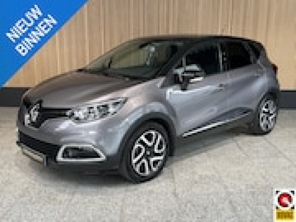 Renault Captur 1.2 TCe Helly Hansen 2014 - voorkant