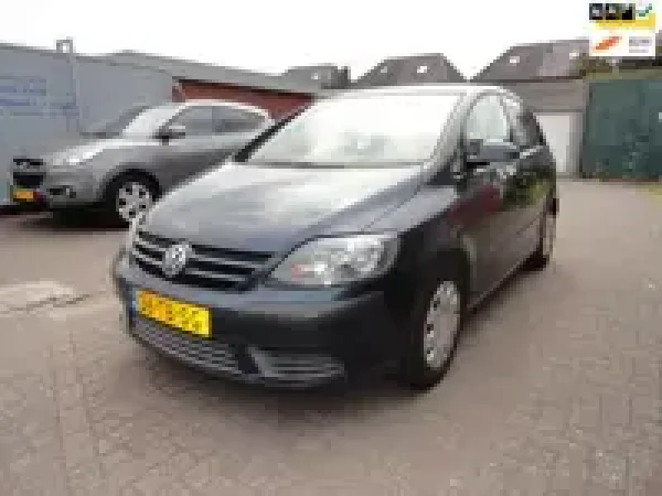 Volkswagen Golf Plus 1.6 FSI Comfortline Business 2006 - voorkant