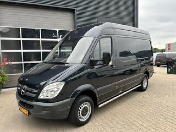 Mercedes-Benz Sprinter 416 2.2 CDI 366 2011 - voorkant