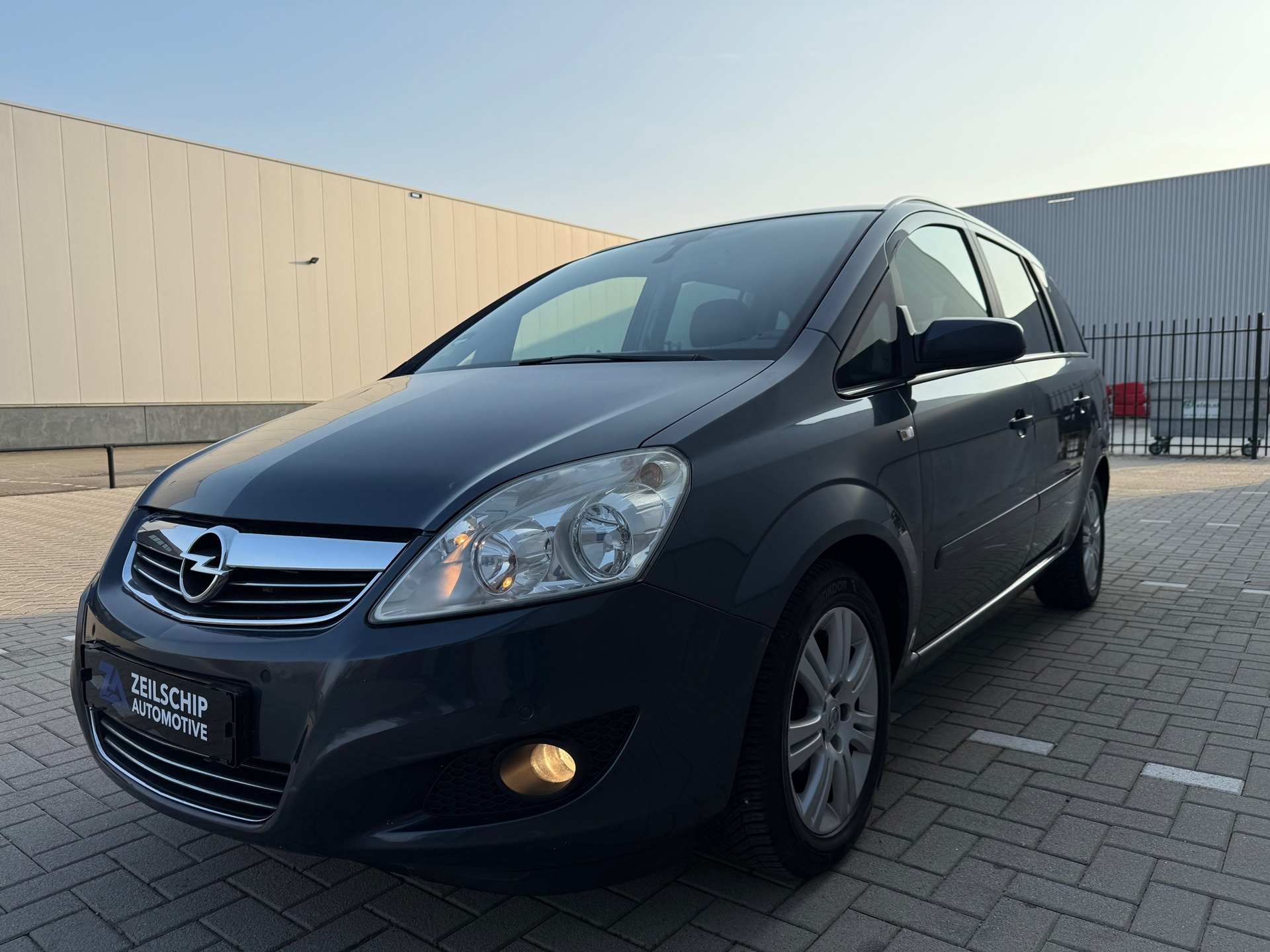 Foto van Opel Zafira
