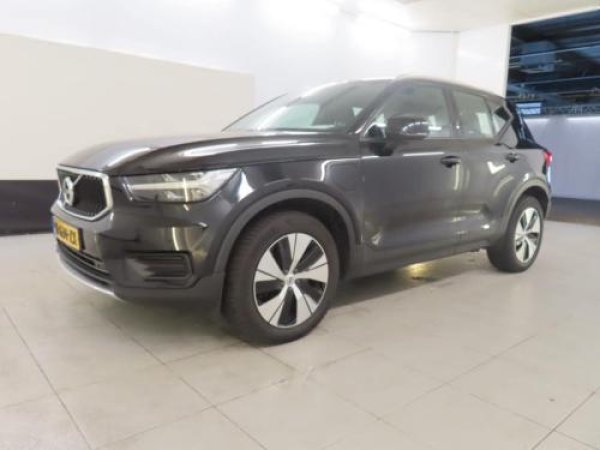 Volvo XC40 1.5 T5 Twin Engine Momentum Pro 2020 - voorkant