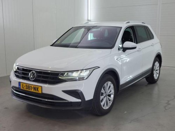 Volkswagen Tiguan 2.0 TDI Life Business 2021 - voorkant