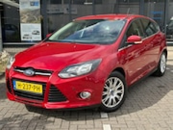 Ford Focus 1.6 EcoBoost First Edition 2011 - voorkant