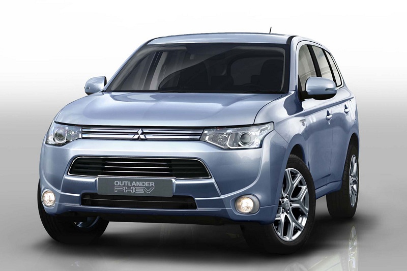 Mitsubishi Outlander 2.0 PHEV Instyle+ 2013 - voorkant