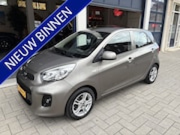 Kia Picanto 1.2 CVVT DynamicLine 2016 - voorkant
