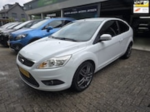 Ford Focus 1.6 Trend 2010 - voorkant