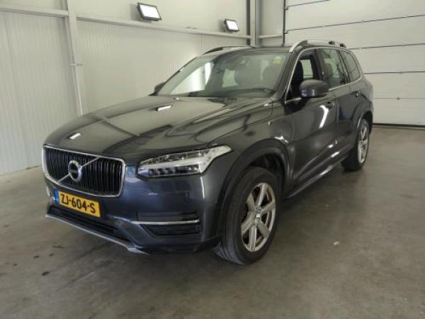 Volvo Xc90 2.0 T8 Twin Engine AWD Momentum 2019 - voorkant