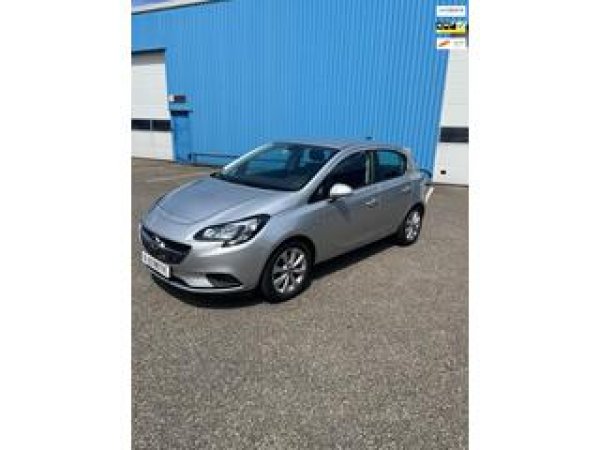 Opel Corsa 1.4 Favourite 2018 - voorkant