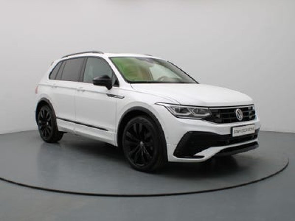 Volkswagen Tiguan 1.5 TSI R-Line Business+ 2021 - voorkant