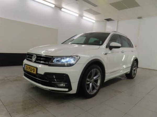 Volkswagen Tiguan 1.5 TSI ACT Comfortline Business 2019 - voorkant