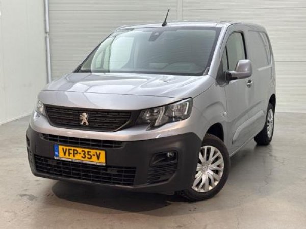 Foto van Peugeot Partner