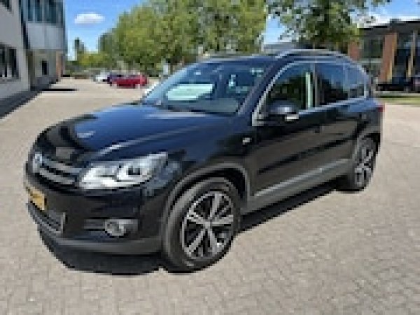 Volkswagen Tiguan 2.0 TSI Sport&Style 4Motion 2011 - voorkant